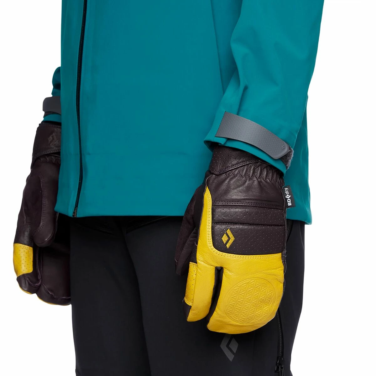 Black Diamond Spark Angel Finger Mitten Women's 4 Black Diamond Spark Angel Finger Mitten Women's - Image 2